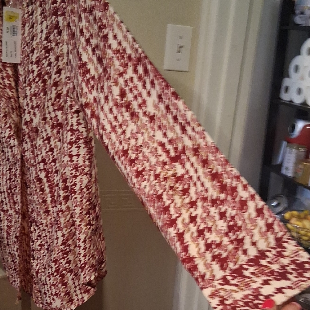 Women's Red Patterned Top - Picture 8 of 16